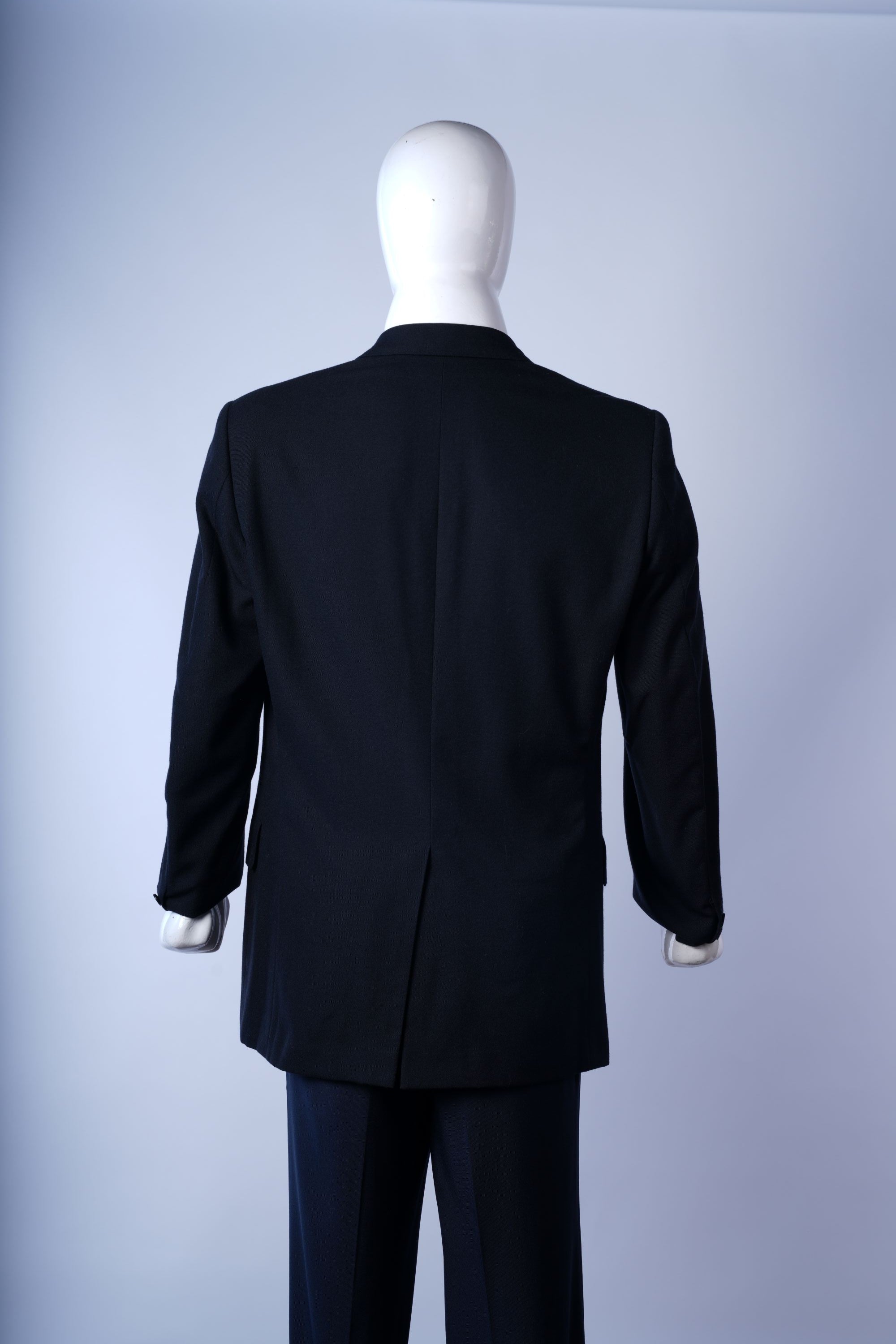 Timeless black single-breasted blazer perfect for office or business wear.