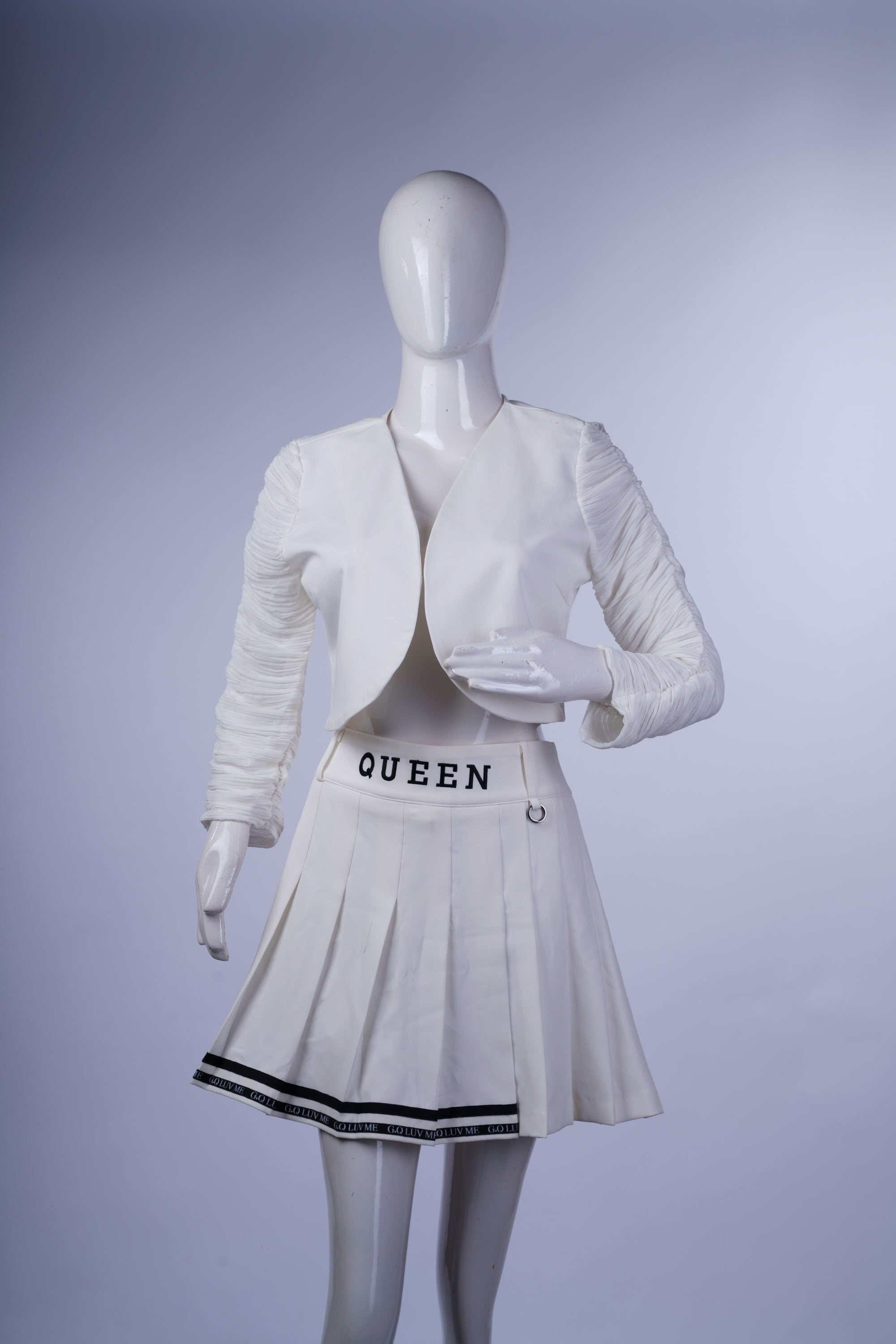 Lightweight white cropped jacket for casual or semi-formal layering