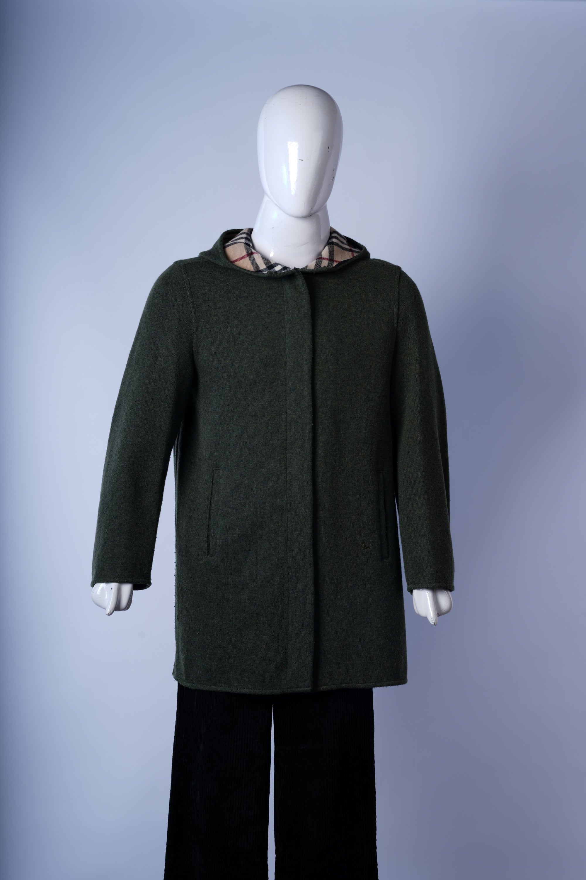 women's versatile jacket featuring plaid lining and cozy design for everyday wear.