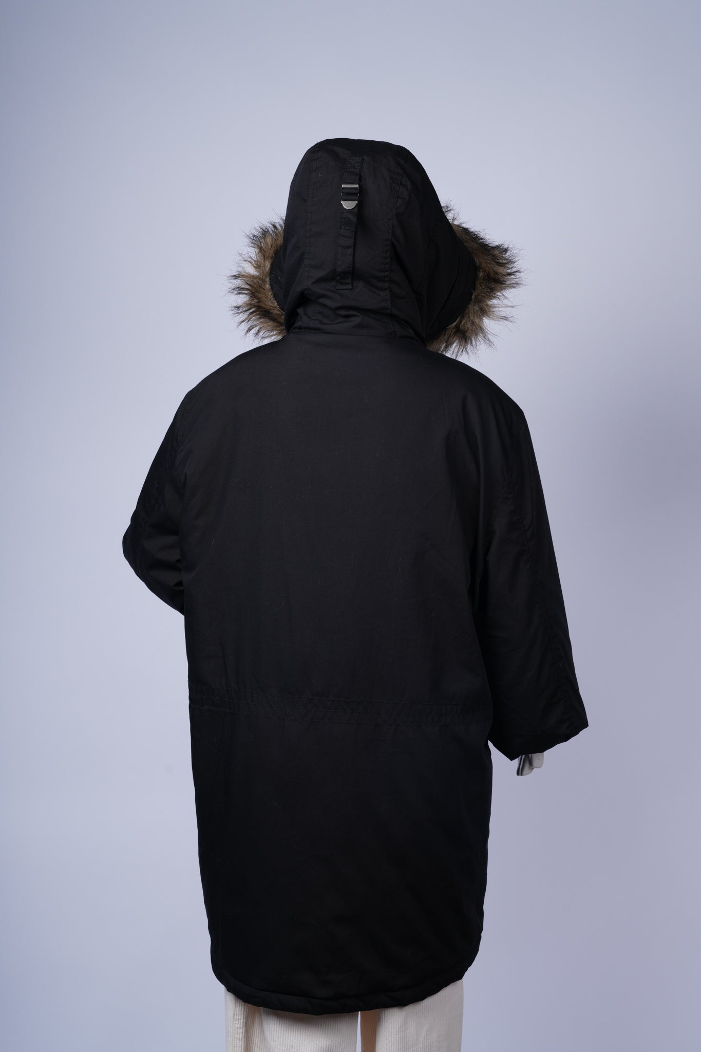 Versatile cold-weather parka perfect for casual or outdoor wear.