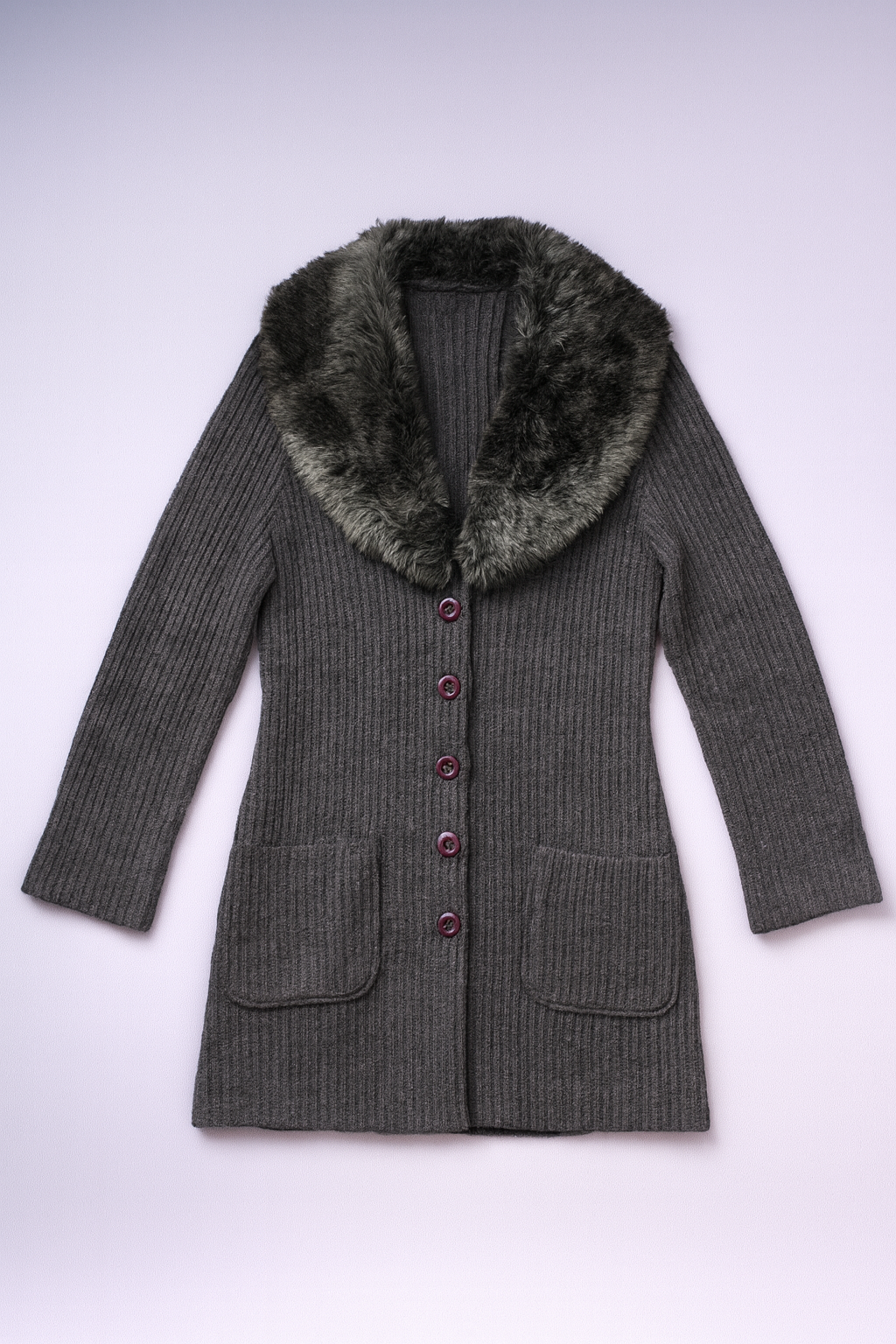 Longline ribbed cardigan in with plush faux fur collar.