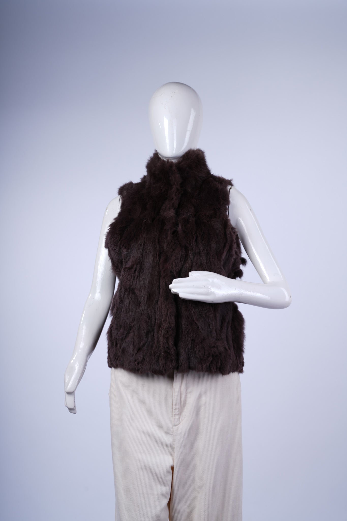 CALTURE MEDIUM - Dark Brown Sleeveless Fur Vest Jacket