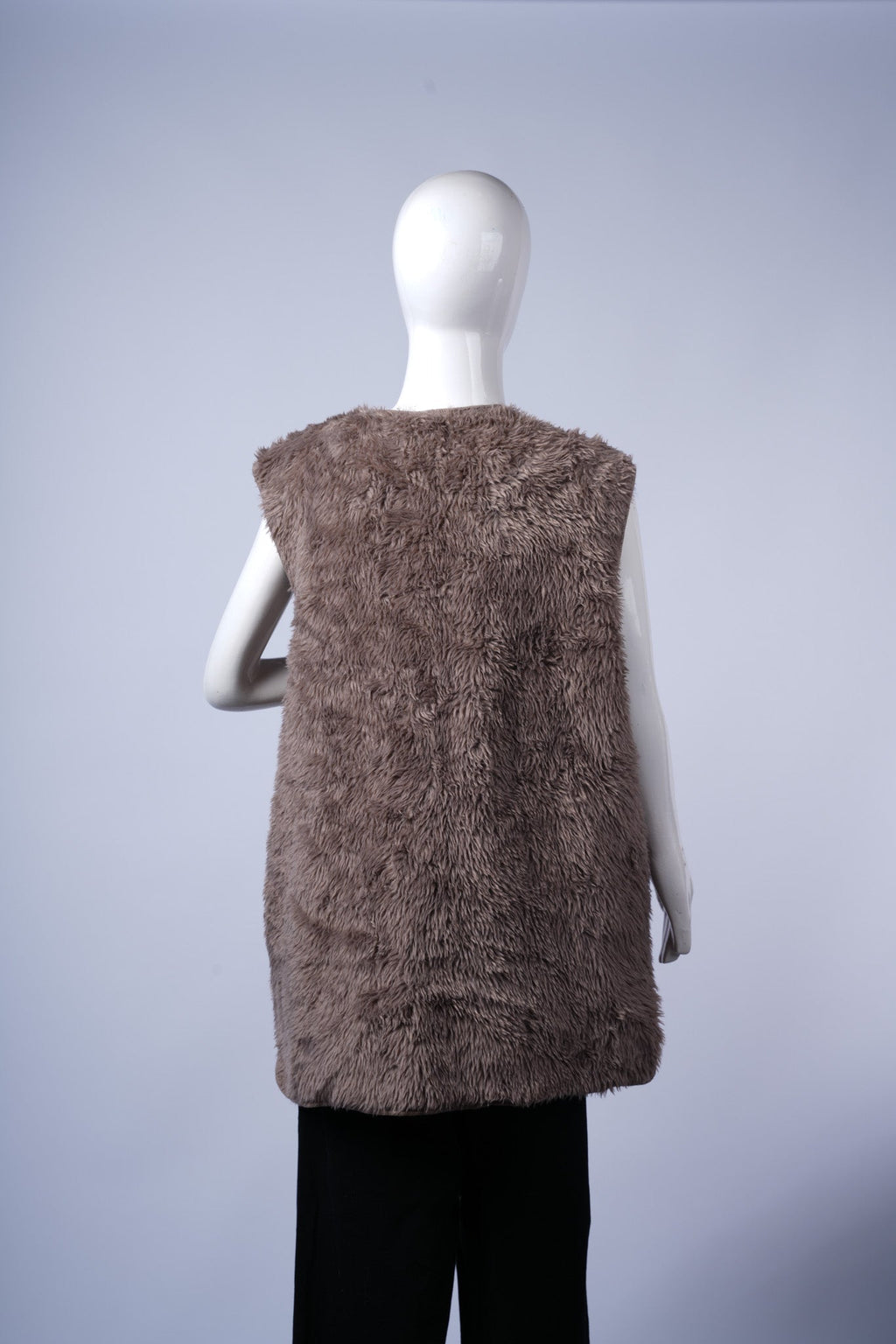 MONO-MART  Oversized Faux Fur Vest
