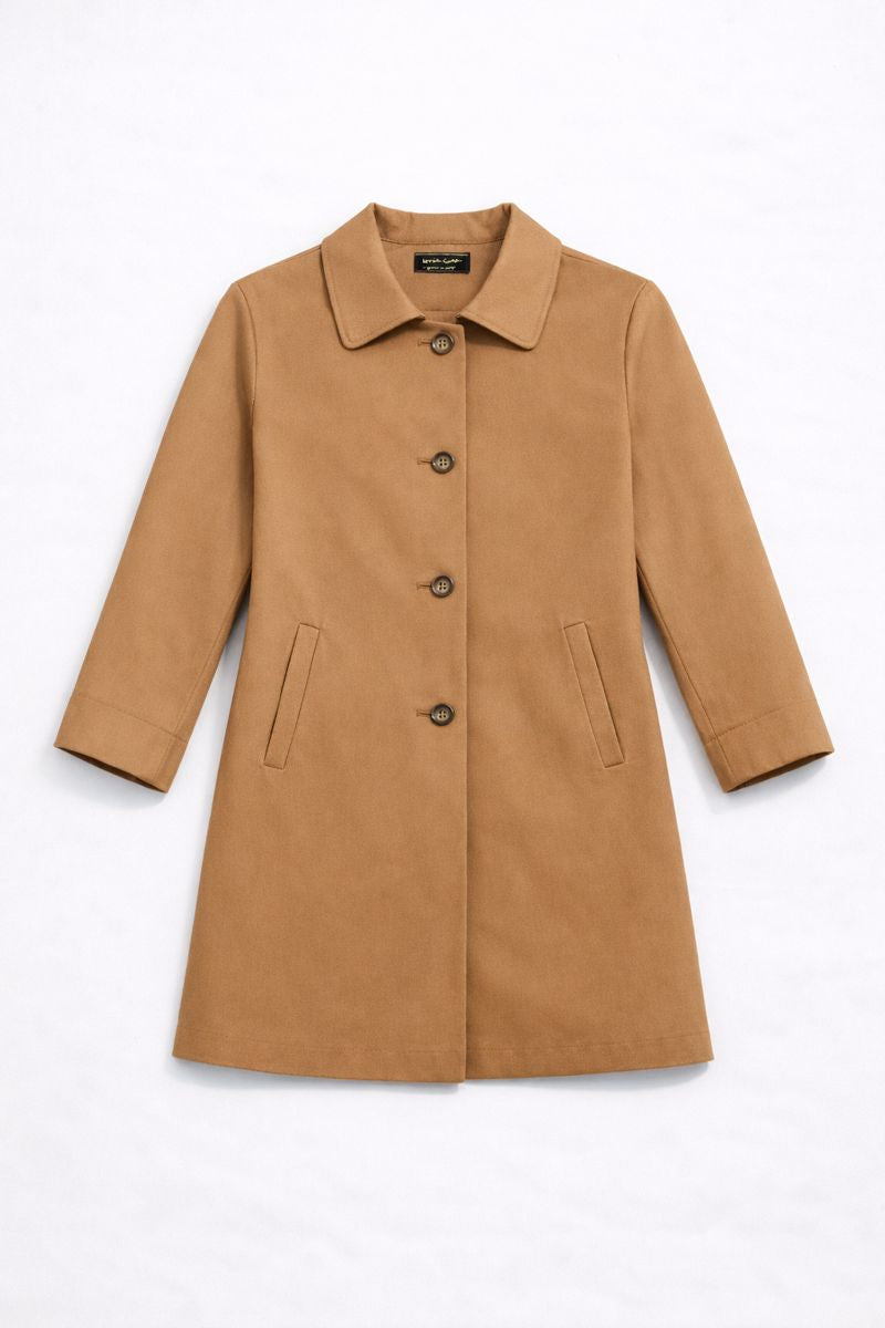 Single-breasted knee-length coat with shirt collar and slanted welt pockets