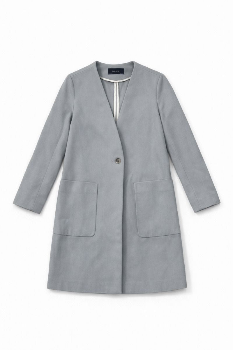  mid-thigh single-button V-neck coat with two front patch pockets and subtle vertical stripes