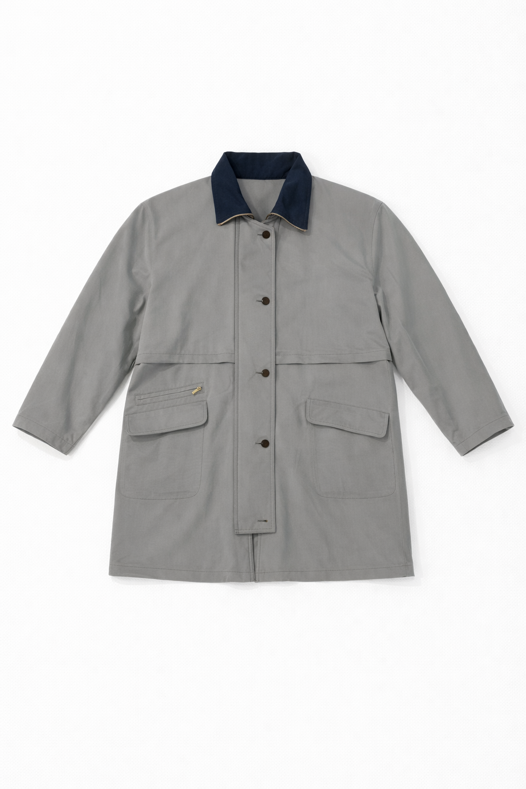 Light mid-length coat with contrast collar